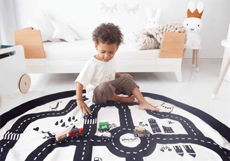 Play & Go Oppbevaringspose og Leketeppe, Bilvei